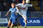 Druhé kolo Poháru České pošty se hrálo na českolipském fotbalovém stadionu ve středu 29. srpna mezi domácím Arsenalem (v modrém) a FK Varnsdorf.