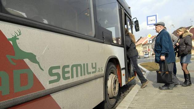 Autobusy městské dopravy v České Lípě i dnes pojedou podle jízdních řádů.