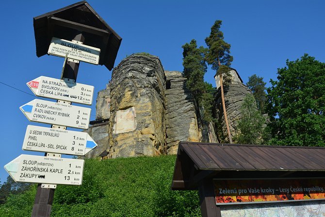 Koupání i hrad ve Sloupu v Čechách letos objevují noví turisté.