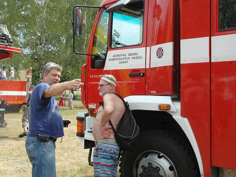 150 let od svého založení si v sobotu připomněl Sbor dobrovolných hasičů v Mimoni. Na místní koupaliště se sjeli kolegové hasiči z celého kraje. 