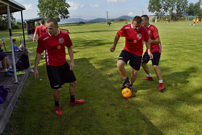 Sedmý ročník Skalice Celebrity Open Cup se konal v sobotu 18. července na fotbalovém hřišti ve Skalici u České Lípy.