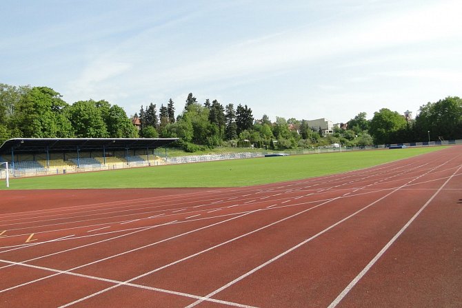 Česká Lípa chce vylepšit atletickou dráhu i fotbalové hřiště
