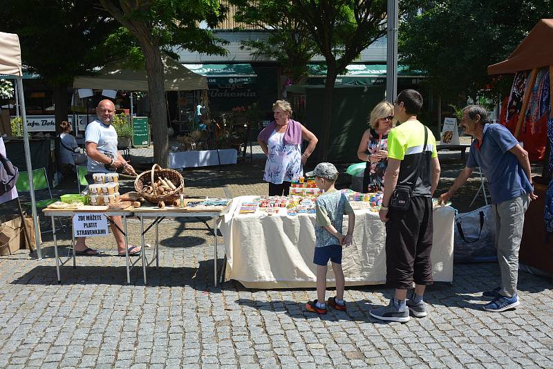 Trh v historickém duchu oživil rozpálené centrum Lípy