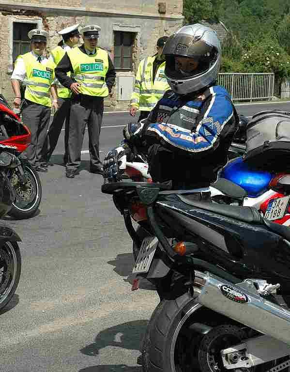 Preventivní policejní akce zaměřená na motorkáře proběhla v sobotu v Deštné. 