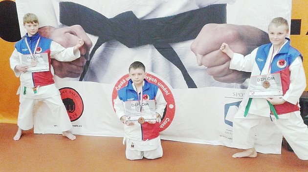 Svěřencům šéftrenéra Pavla Znamenáčka se na tatami dařilo: všichni si odvezli medailová umístění nebo se probojovali do finálových bloků.