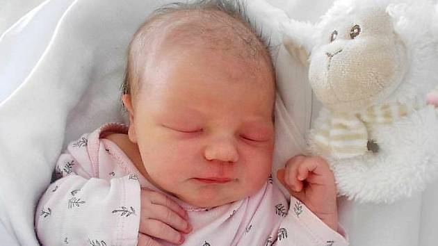 Rodičům Denise Tomšové a Tomáši Velackovi se v úterý 12. července ve 21:18 hodin narodila dcera Sofie Velacková. Měřila 49 cm a vážila 3,40 kg.