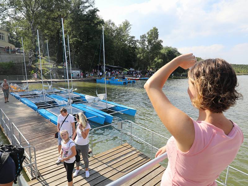 Doksy hostily šestý ročník Vinobraní. Nejrychleji byl vyprodaný speciální růžový burčák z Valtic. 