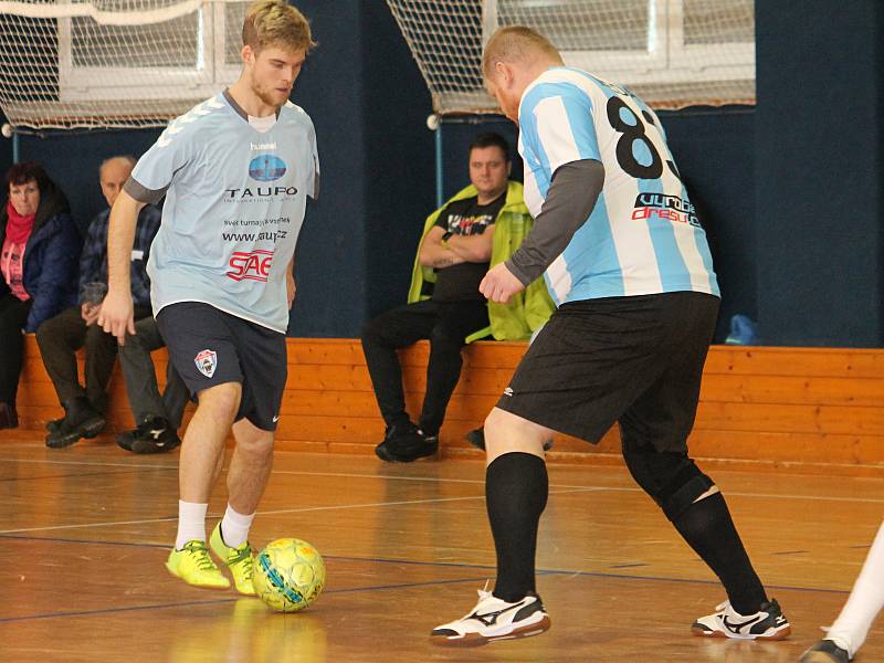 Třináctý ročník Zimního Orel Cupu 2018 ve Vyškově ve futsalu vyhrál "hvězdný tým" s českým reprezentantem Davidem Cupákem.