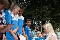Oba tituly z mistrovství republiky straších žáků v nohejbale si z Holubic odvezli žáci MNK Modřice.