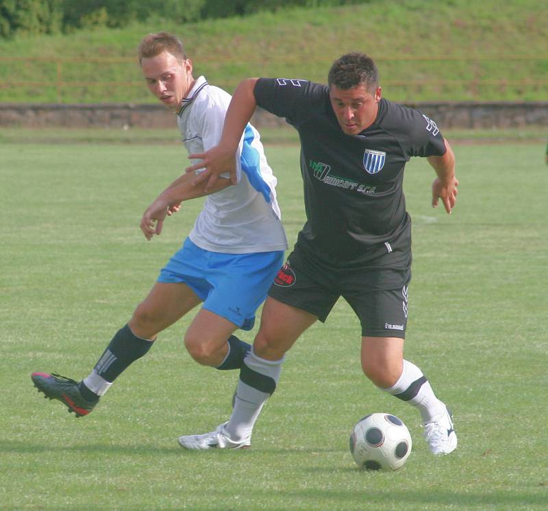 V úvodním kole nového ročníku I.A třídy fotbalisté Slavkova u Brna prohráli doma v okresním derby s Bučovicemi 1:2.