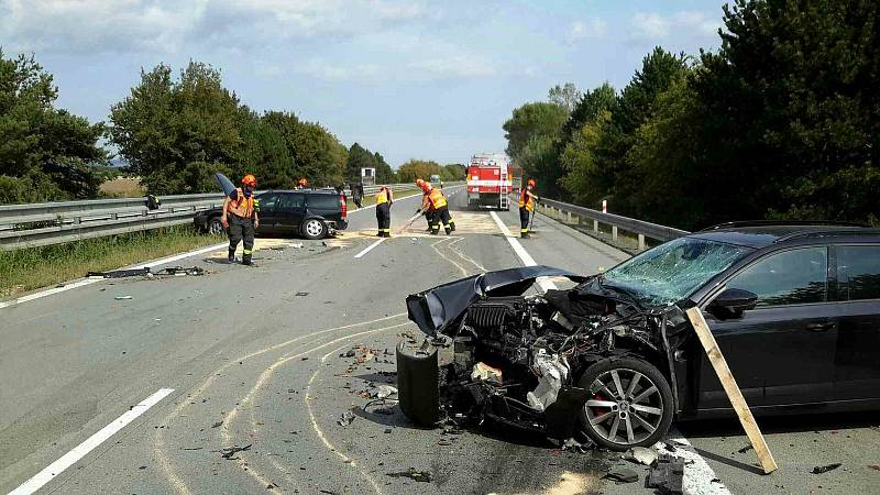 Dopravní nehoda na 224. kilometru dálnice D1.
