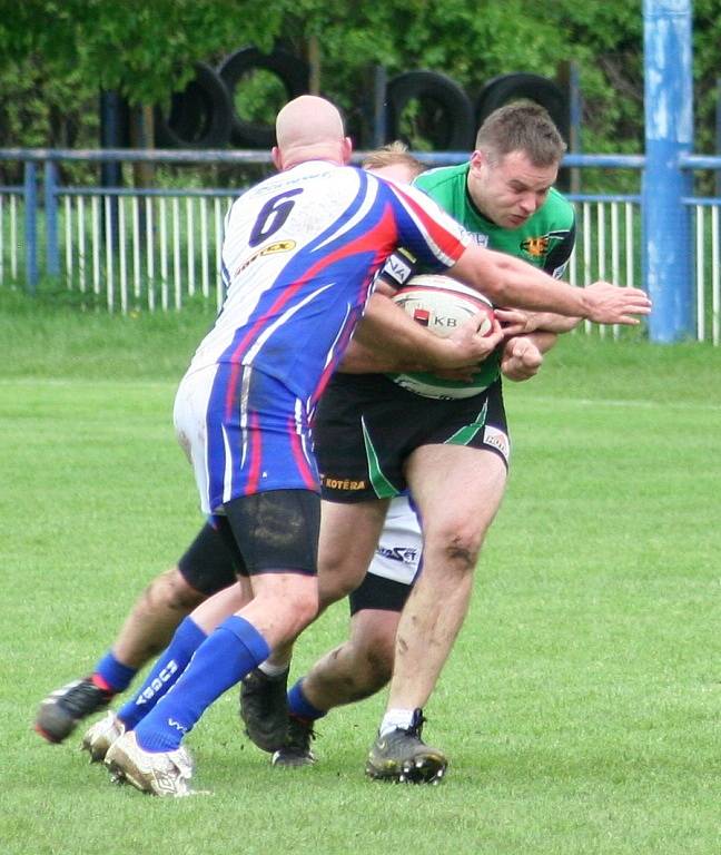 V dohrávce 6. kola extraligy ragbistů prohrál domácí JIMI Vyškov jihomoravské derby s Dragonem Brno 8:24.