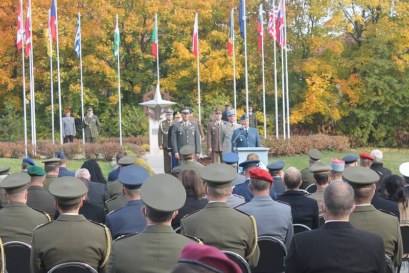 Ceremonie při příležitosti oslav patnáctého výročí založení Centra ochrany proti zbraním hromadného ničení ve Vyškově.