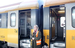 Deník Rovnost sledoval práci vlakvedoucího ve vlaku RegioJetu mezi Brnem a Břeclaví.