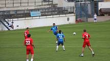 Exhibiční vzpomínkový fotbalový zápas mezi hráči původního Boby Brno a FC Petra Drnovice na drnovickém stadionu.