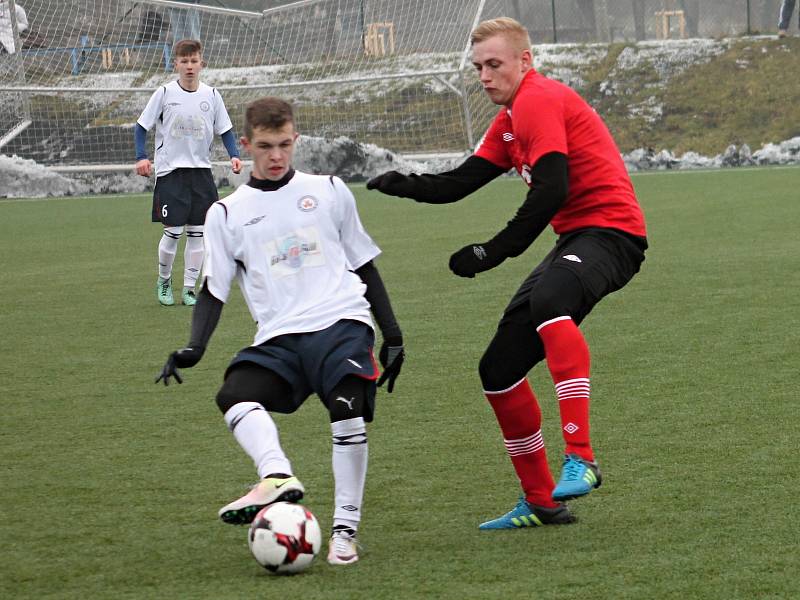 V přípravném fotbalovém utkání dvou účastníků Moravskoslezské ligy porazil MFK Vyškov FK Hodonín vysoko 7:2. Zápas se hrál na vyškovském umělém trávníku.