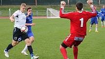 V utkání Moravskoslezské ligy porazili fotbalisté MFK Vyškov (v bílém) nováčka Jiskru Rýmařov 2:0.