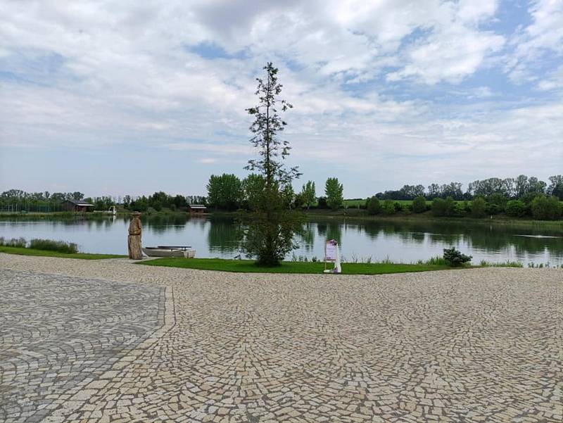 Výlet na Vyškovsko, kdy cílem byly Lysovice, Větrníky, Rostěnice a Bohdalice. Na snímku Lysovický rybník.