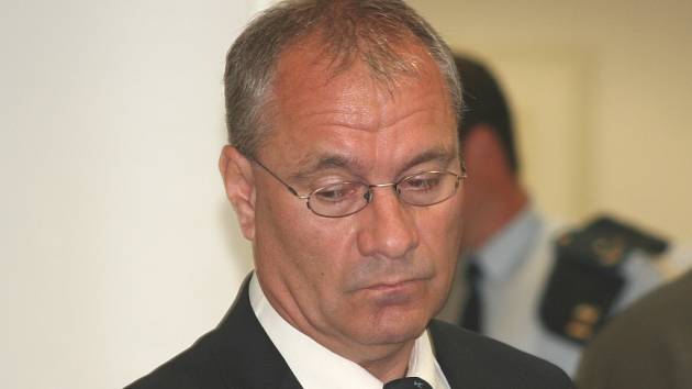 Bývalý starosta Vyškova Jiří Piňos před soudem.