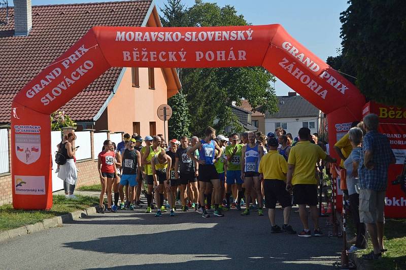 Na  23. ročník Burčákové šestky v Dolních Bojanovicích – dalšího závodu OBL – vyrazilo 28 závodníků z Vyškova.