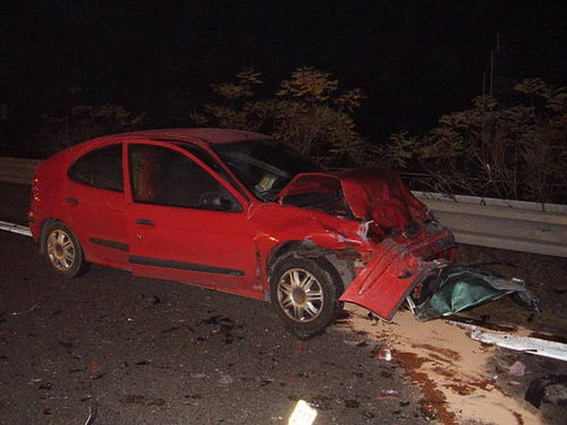 Pět osobních aut se v noci srazilo na dálnici D1 u Šlapanic.