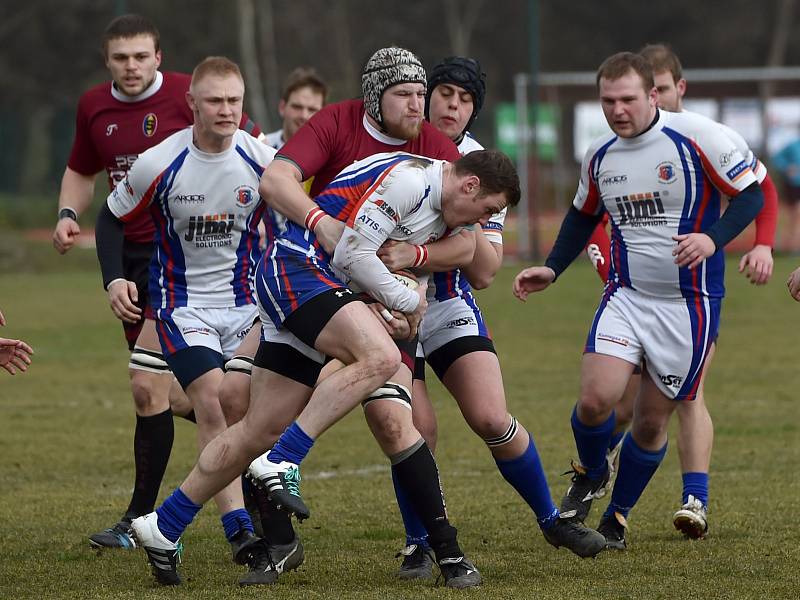 V dohrávce 5. kola extraligy ragby porazila Sparta Praha na domácím hřišti Jimi Vyškov 17:14.