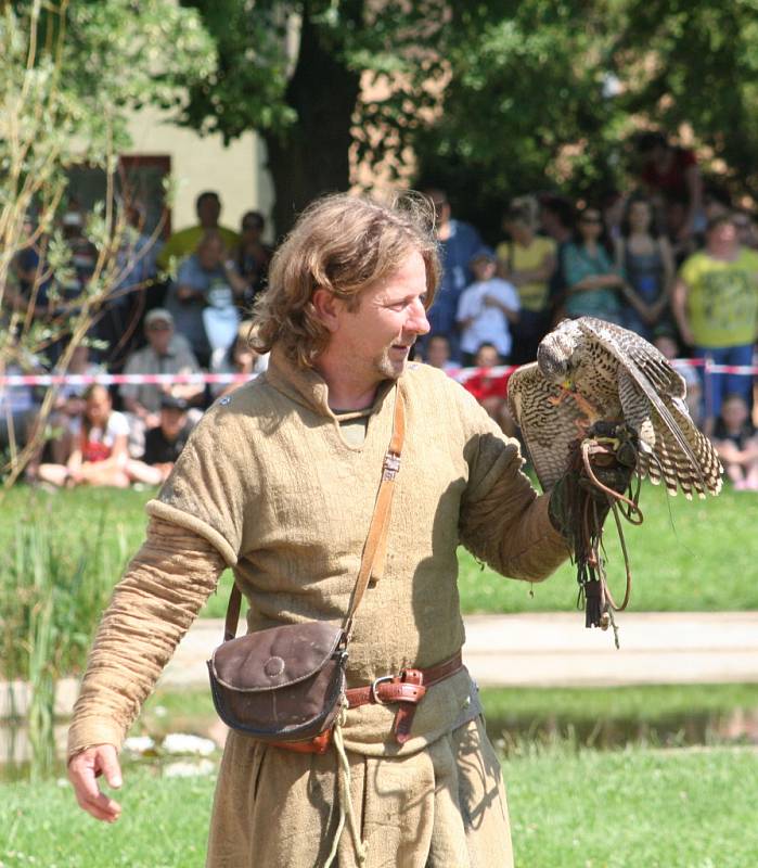 Bučovice zažily další Městské slavnosti. Už podruhé se při nich při rekonstrukci bitvy z roku 1645 pokusilo švédské vojsko dobýt zámek. Neúspěšně. Spojené síly Bučovanů nepřítele odrazily a zahnaly na útěk.