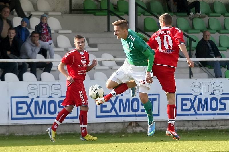 Fotbalisté Vyškova vyhráli na hřišti Bystrce (v zeleném) 2:0. 