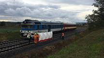 Srážku vlaku s autem na Vyškovsku nepřežil řidič vozu.