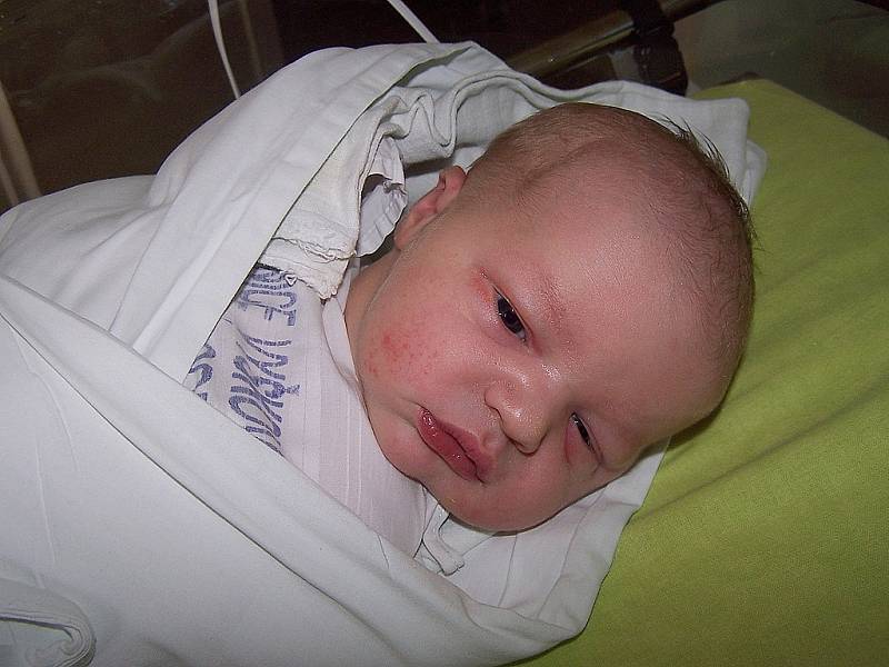 Jan Pejchal, 53 cm, 4,24 kg, 25. března 2009, Vyškov