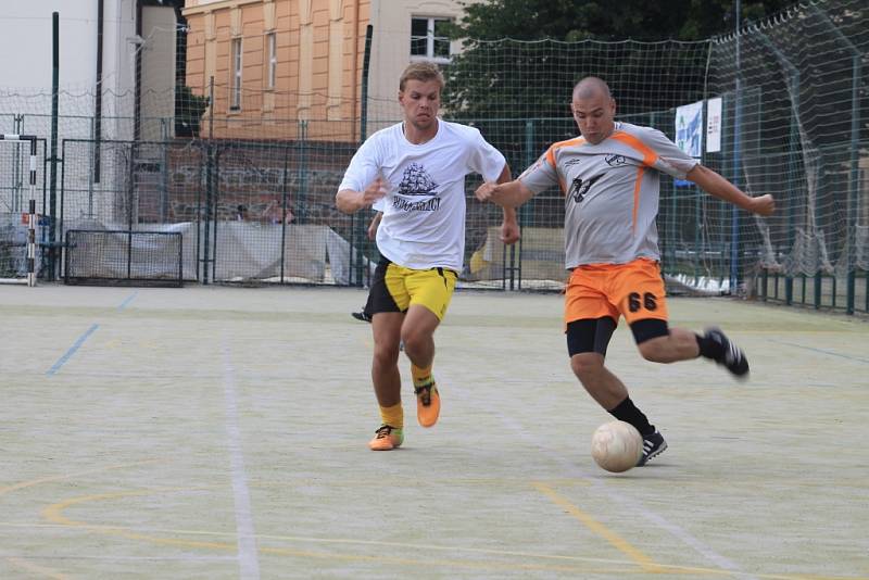 Letní Orel fup futsalistů vyhrálo ve Vyškově bučovické Dymano finálovým penaltovým rozstřelem s Amorem Vyškov.