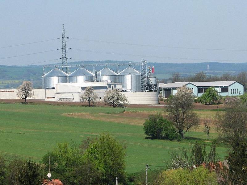 Bioplynová stanice ve Švábenicích už vyrábí elektrickou energii. Další by měla vzniknout v Černčíně u Bučovic.
