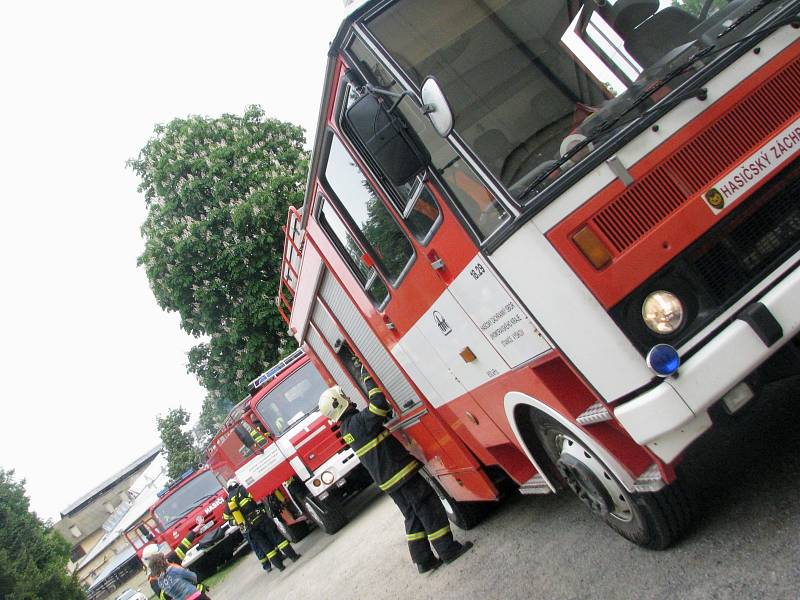 V úterý odpoledne se sjely tři jednotky hasičů k Muzeu Vyškovska. Plameny však nehasily, konalo se taktické cvičení.