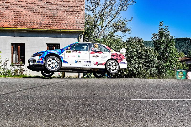 Rally Vyškov se konala o třetím zářijovém víkendu. Na start se postavila stovka posádek. Snímky pocházejí z Topolanska, Račicka a také z depa.