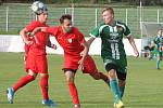 Fotbalisté Rousínova (zelené dresy) porazili v utkání krajského přeboru favorizované Bohunice vysoko 4:0.