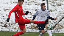 V prvním utkání v rámci zimní přípravy prohráli fotbalisté MFK Vyškov (bílé dresy) s dorostem Zbrojovky Brno (U19) 2:3. Zápas se hrál na umělé trávě ve Vyškově.