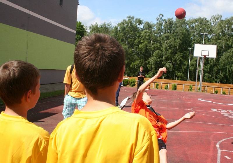 V Bučovicích proběhlo okresní kolo OVOV za účasti bronzové olympioničky a mistryně světa v trojskoku Šárky Kašpárkové. 