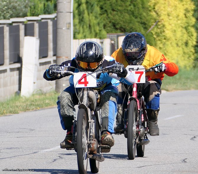 V Rychtářově se konal už 23. ročník závodu historických mopedů Moped Rallye Rychtářov.