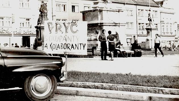 Dobové fotografie událostí ze srpna 1968 ve Vyškově.