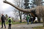 Vyškovský dinopark zahájil desátou jubilejní sezonu. Otevřený bude zatím pouze o víkendech.