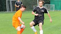 V přípravném utkání prohráli fotbalisté Bučovic (oranžové dresy) v Brně s FC Svratka 1:6.