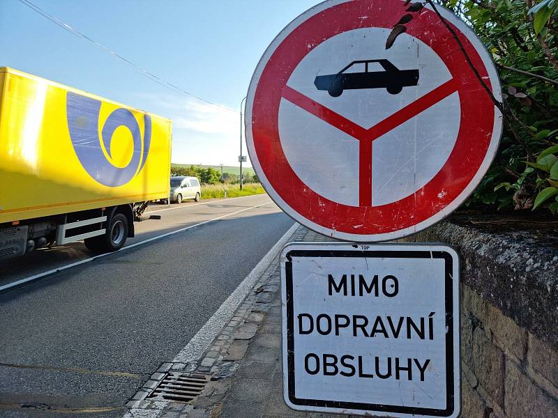 Silničáři opraví na Vyškovsku hned několik úseků silnice I/50. Ilustrační foto.