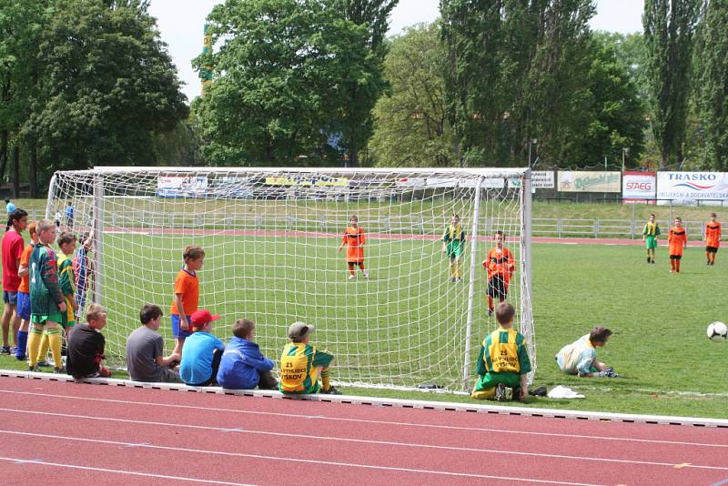 Na vyškovském fotbalovém stadionu probíhaly v pátek urputné boje malých fotbalistů. Hráči ukázali, že mnozí z nich mohou vyrůst ve velké osobnosti kopané na Vyškovsku. 