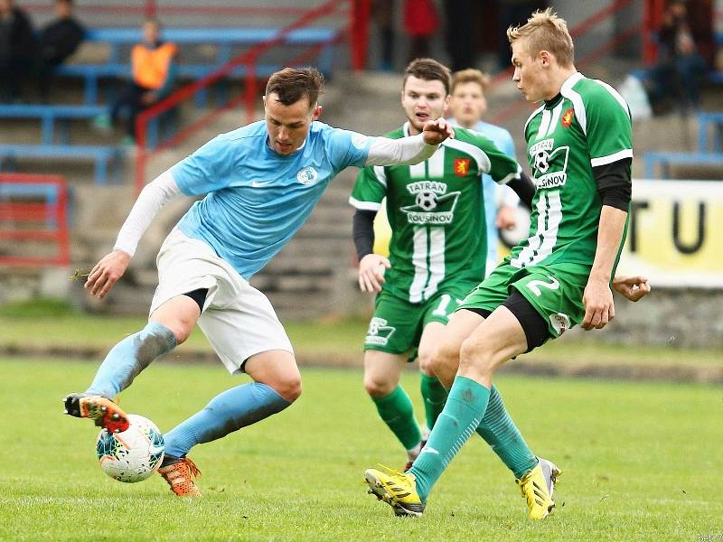 Po vítězství nad Bohunicemi fotbalisté Tatranu Rousínov (zelené dresy) porazili i Boskovice. Na jejich hřišti 3:1.