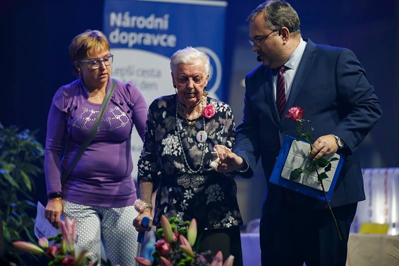 Oldřiška Sedlářová se zúčastnila za Jihomoravský kraj soutěže Babička roku 2022.