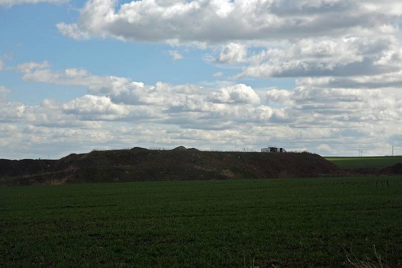 Skládka ve Vážanech nad Litavou.