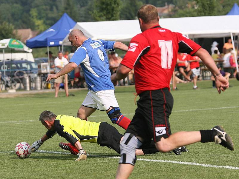 Přátelské utkání brankovických fotbalistů a Klubem fotbalových internacionálů České republiky.