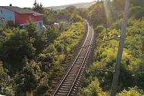 Kvůli opravě železniční trati se na výluku připravují cestující na úseku z Nezamyslic přes Vyškov až do Holubic.