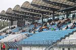 V přípravném utkání na drnovickém stadionu podlehl MFK Vyškov (modré dresy) FK Blansko 1:2.