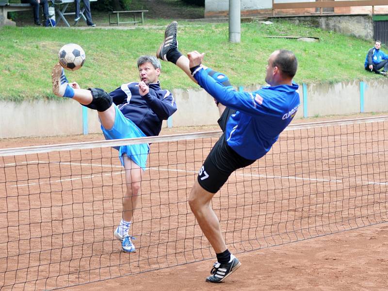 V úvodním utkání druhé poloviny druhé ligy nohejbalistů vyhrál R.U.M. Holubice nad Climaxem Vsetín B 6:3.